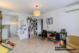 Atrakcyjna kawalerka z wydzieloną sypialnią